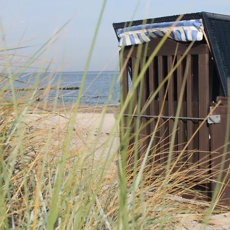 Strandhaus An Der Wohlenberger Wiek In Strandlage Hohenkirchen (Nordwestmecklenburg)