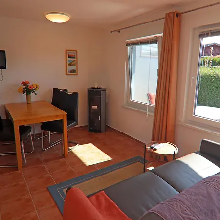 Strandhaus An Der Wohlenberger Wiek 펜션