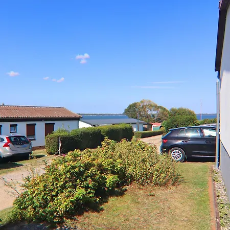 Strandhaus An Der Wohlenberger Wiek In Strandlage Feriehus *