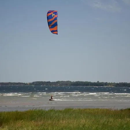 Feriehus Strandhaus An Der Wohlenberger Wiek In Strandlage *