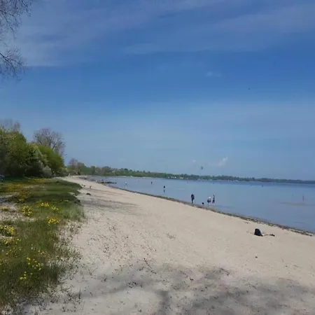 Feriehus Strandhaus An Der Wohlenberger Wiek In Strandlage *