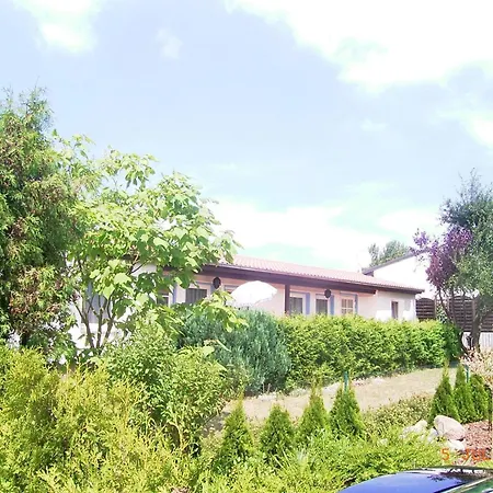 Strandhaus An Der Wohlenberger Wiek 펜션 *